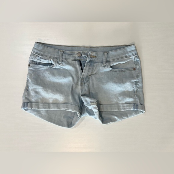 Old Navy Women’s Light Wash Denim Cuffed Boyfriend Shorts - Picture 1 of 4